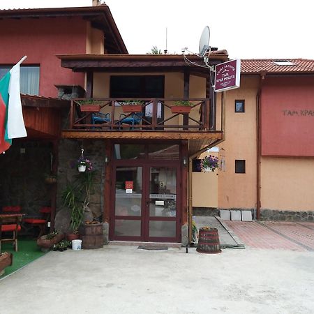 Къща За Гости "Там Край Реката " Slivek Exterior foto
