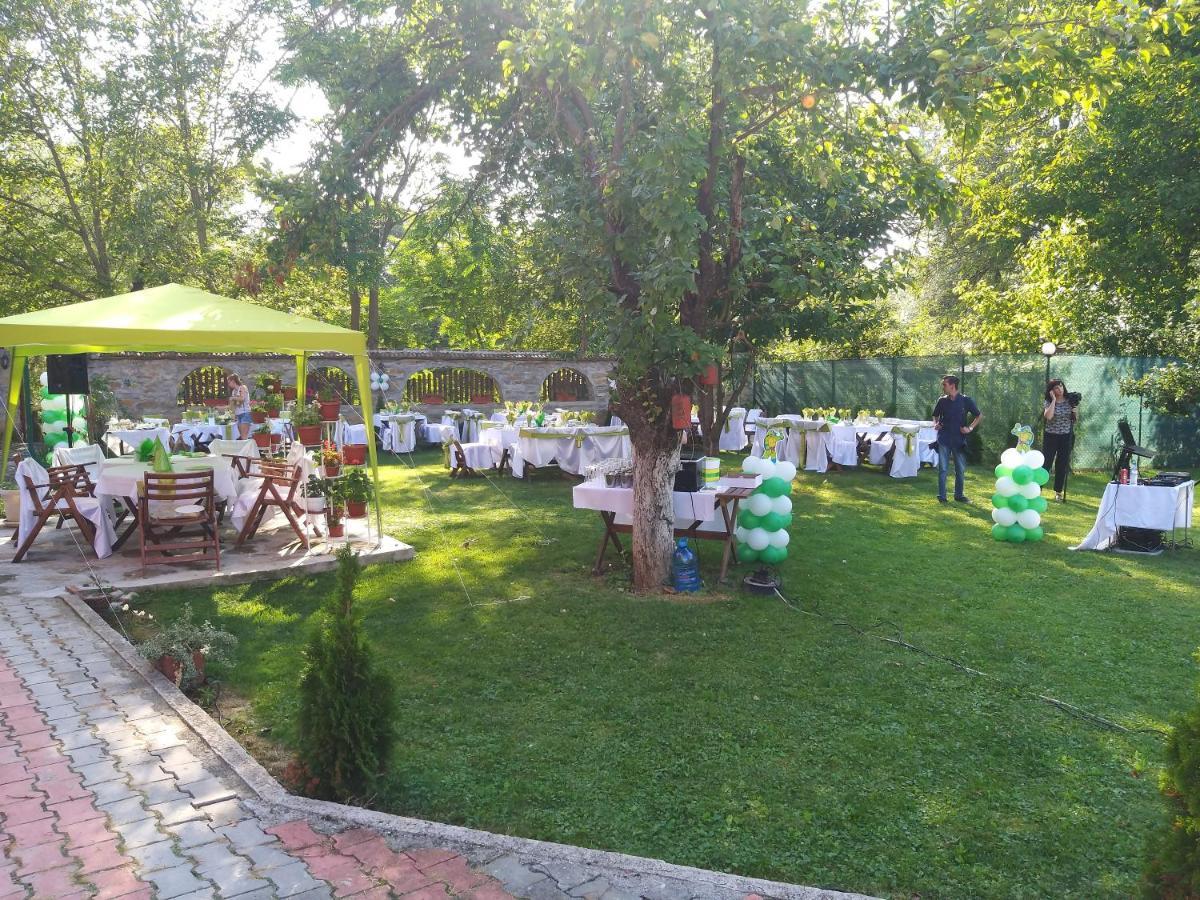 Къща За Гости "Там Край Реката " Slivek Exterior foto